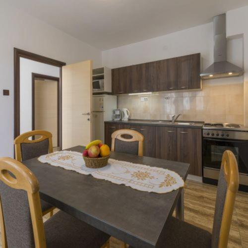 Apartmani S Dvije Spavace Sobe 4 Osobe เซลเซ ภายนอก รูปภาพ